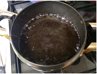 1. 물을 끓인다.