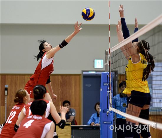 [포토]팁 공격 시도하는 이재영