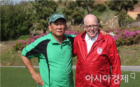 [김맹녕의 골프영어산책] "외국인 접대 골프 10계명"