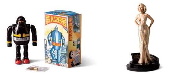(좌) Osaka Tin Toy Institute Figure, Tetsujin 28-go, Tin, Rubber, 11.5×7×19(h)cm, 추정가 70만-120만원, 시작가 50만원 (우)Blitzway Figure, Gentleman Prefer Blondes Marilyn Monroe 1/4, Polystone, fabric, 22.5×22×44(h)cm, Limited Edition, 2015, 추정가 50만-120만원, 시작가 30만원 <사진=서울옥션>