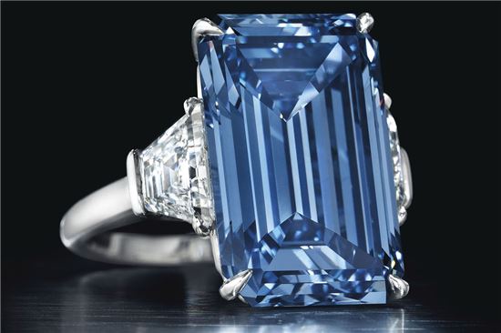블루다이이몬드, 경매 최고가 경신…'5800만달러'에 낙찰