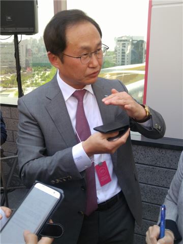 이천우 두산 부사장 "면세점, 빠른 시일 내에 조기 안착시킬 것"(종합)