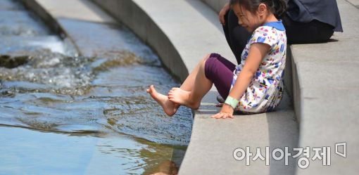 서울도 폭염주의보…주말까지 초여름 무더위, 다음 주엔 '비 소식'