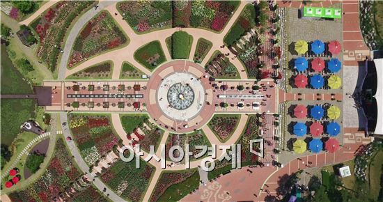 한편의 예술작품 연상케 하는 곡성 1004 장미공원
