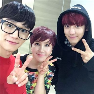 ‘슈가맨’박혜경 “날 세상에 고백해야 해”…유재석·EXID·엑소와 ‘다정하게’