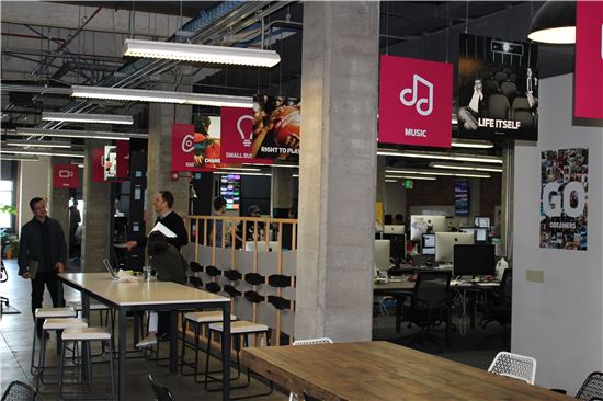 [글로벌 크라우드펀딩 기업을 가다]'제2의 구글' 꿈꾸고 올린 동영상 8000개…투자자들 쇼핑하듯 펀딩