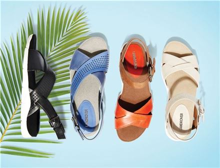 올 여름엔 캐주얼 샌들이 대세