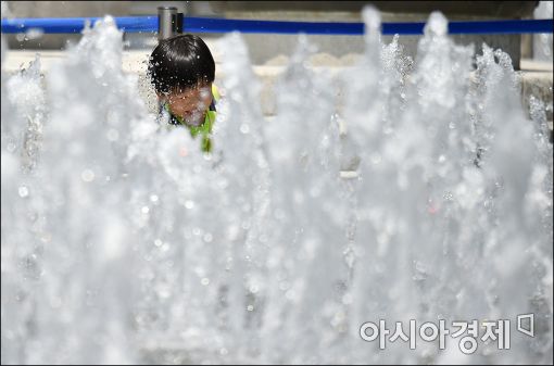 [포토]"고맙다, 분수야"