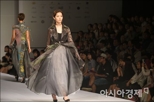 [포토]감성과 파격의 패션쇼
