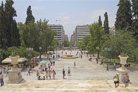 그리스 아테네의 신타그마 광장