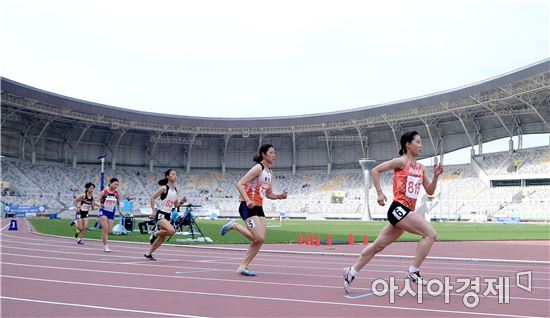 청소년 여자 육상 80m 결승[사진=김현민 기자]