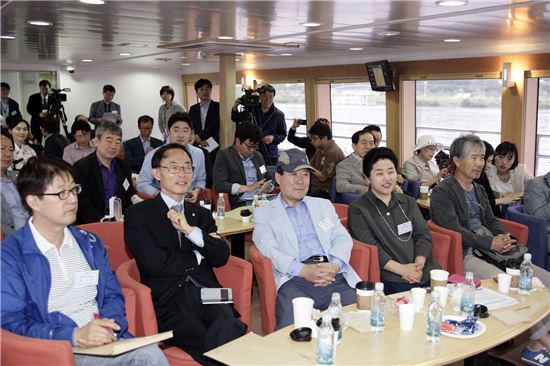 [포토]박홍섭 마포구청장, 마포관광조찬 포럼 참석