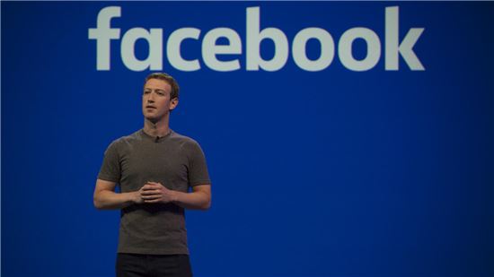 마크 저커버그 페이스북 CEO, 트위터 계정 해킹 당해