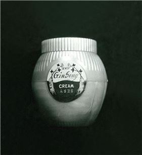 1966년 세계 최초 한방화장품 ABC인삼크림