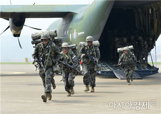 해군ㆍ해병대 신속기동부대 첫 공식 훈련