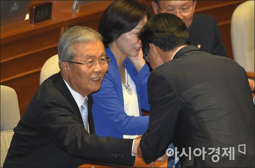 [포토]김종인 대표, 본회의 출석