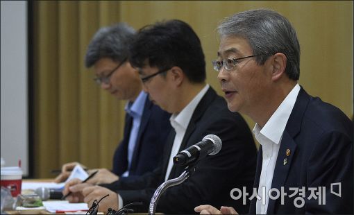 [포토]발언하는 임종룡 금융위원장