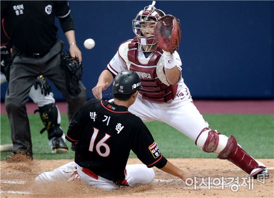 [포토]박기혁, '공보다 빠르게!'