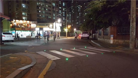 도봉구, 어린이보호구역 교차로 태양광 LED 표지병 설치