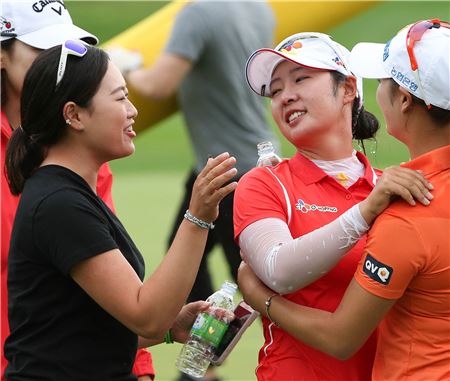 박지영 '생애 첫 우승'…"주홍글씨 지웠어요"