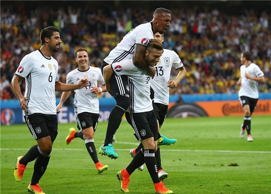 독일, 우크라이나 2-0 완파…폴란드는 유로 첫 승