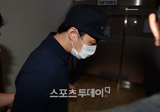 ‘성폭행 피소’ 박유천, 내일(30일) 경찰 조사 받는다