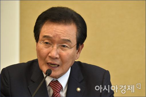 "이통사 놔두고 유통점만 과징금…방통위, 꼬리자르기"