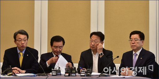 [포토]발언하는 김성식 국민의당 정책위의장