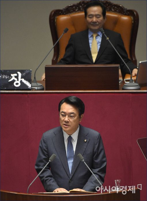 [포토]정진석, 교섭단체대표 연설