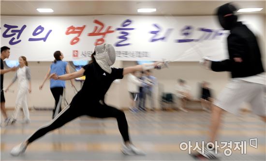 [포토]김지연, '내 검을 받아라'
