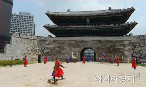 [포토]도성지킴이 숭례문 파수꾼