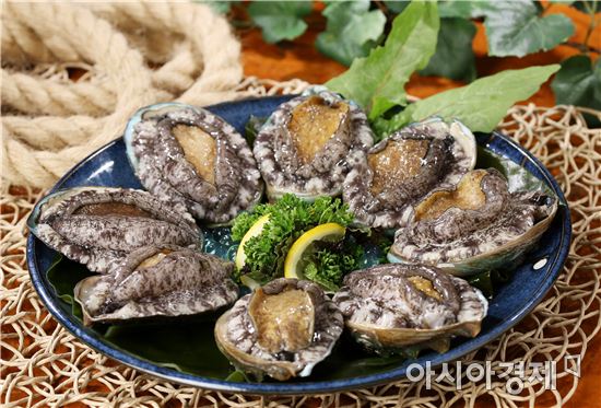 완도군, 전복으로 '11人 11色 쉐프들의 향연’  펼친다