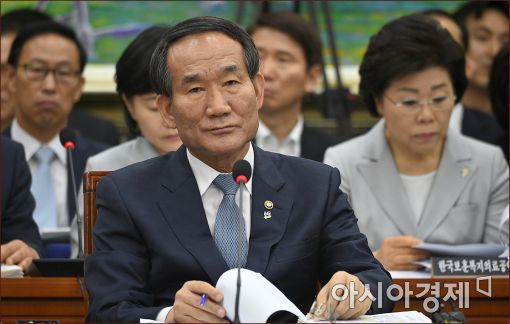 [포토]박승춘 보훈처장, 국회 정무위 출석