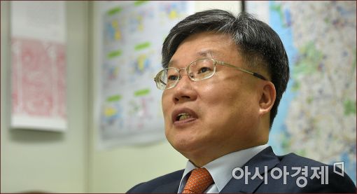 [아시아초대석]25년간 국토연구원 근무 '국토통' 김동주 원장