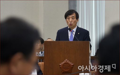 [포토]업무보고하는 이주열 총재