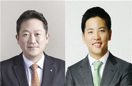 박세창 금호아시아나그룹 사장(사진 오른쪽)과 박홍석 부사장 