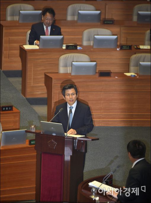 [포토]황교안 총리, 국회 경제분야대정부질문 출석