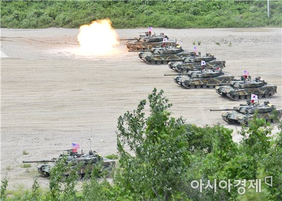 한미해병대는 지난달 27일부터 이달 14일까지 경북 포항 해병대 훈련장에서 연대급 '한미 연합 공지(空地)전투 훈련'을 실시하고 있다.