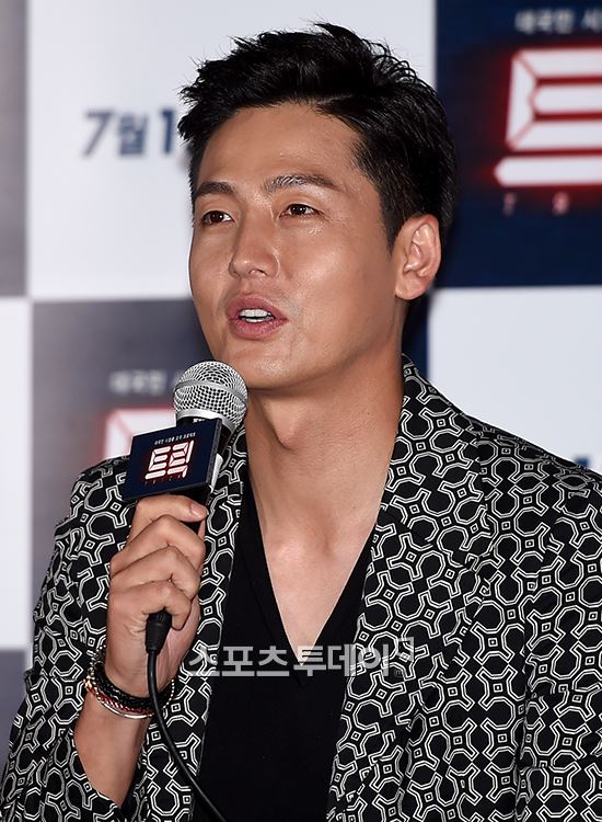 이정진, 굿와이프 후속 'K2' 출연확정…2년 만에 안방극장 복귀