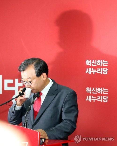 친박 이정현 "與 당대표 후보 '공개 토론회' 열자"