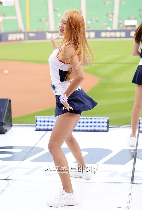 [포토] 치어리더, 야구팬 사로잡은 '신나는 응원'