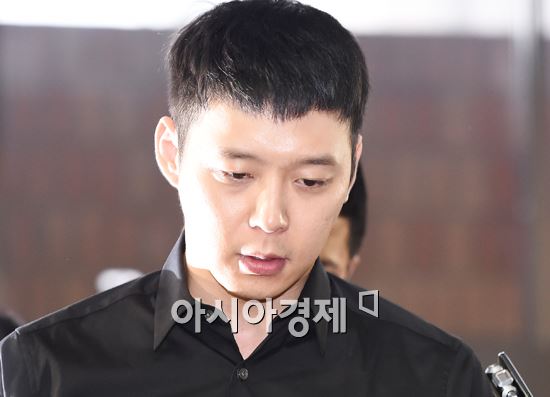 박유천 ‘첫 번째 사건’은 무혐의로 가닥이 잡혔다는데…나머지는?