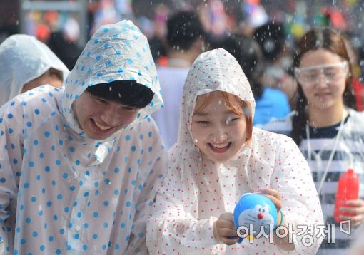 [포토]'더위야 가라'