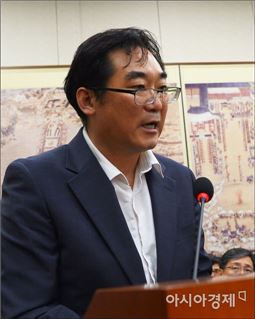 [포토]국회 출석한 나향욱 교육부 고위 공무원