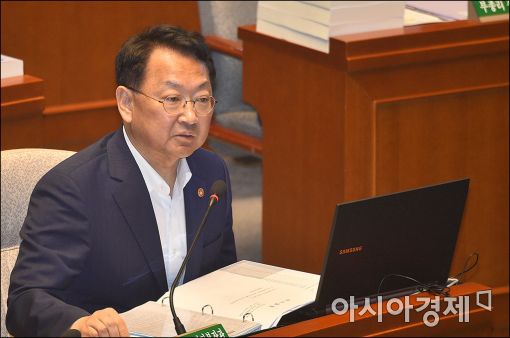 [한은 성장률 전망]내수·수출 기댈 곳 없는 한국 경제…2%대 중반도 어렵다