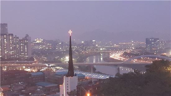 [스토리, 서울의 밤②]한강 속 떠있네 '빛특별시', 응봉산 뷰