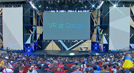AR/VR 기기 독자 제조 꿈 못 버리는 구글