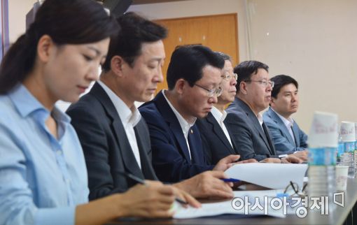 [포토]민생행보 나선 새누리당 