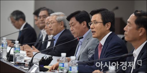 [포토]발언하는 황교안 총리