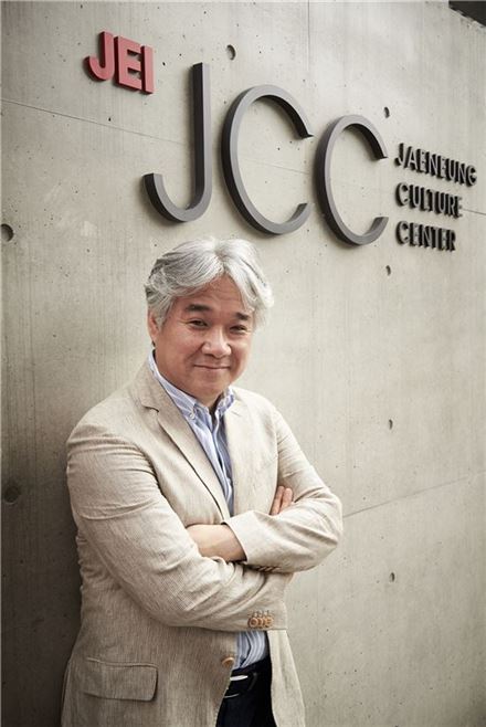 베이스 연광철 "춘향전 부르려면 문화 알아야죠. 오페라도 같아요"